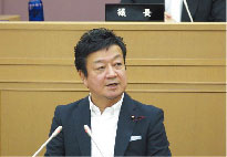 本議会の一般質問登壇。全ての議会で欠かさず行いました。